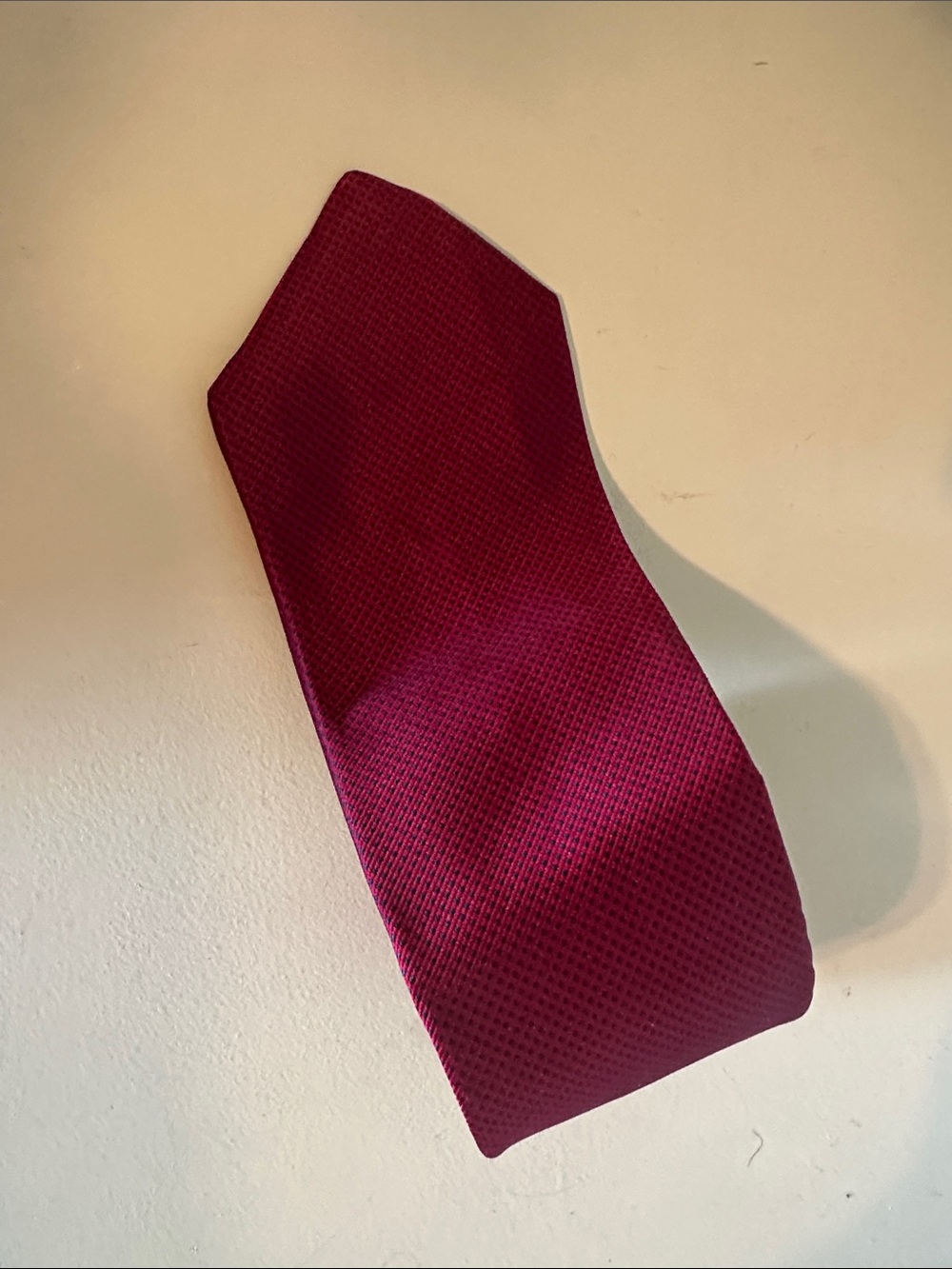 Classic Men's Solid Wine Red Tie - Elegant Formal Accessory